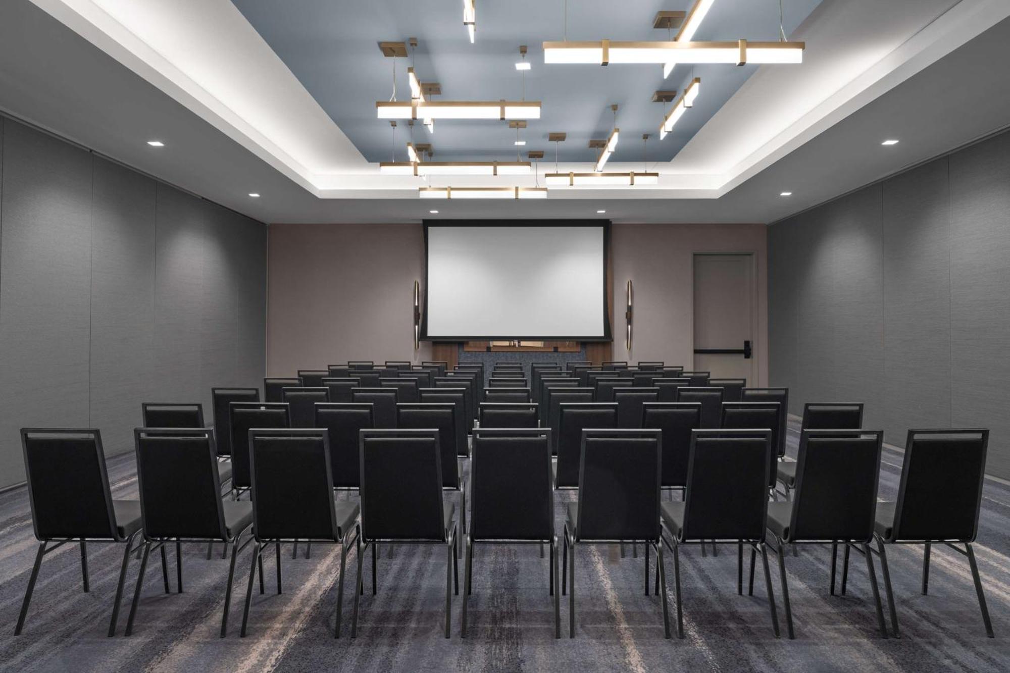 Hotel West & Main Conshohocken, Tapestry Collection Hilton Экстерьер фото